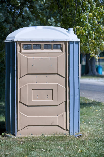 Best Portable restroom trailer rental  in White Plains, NC